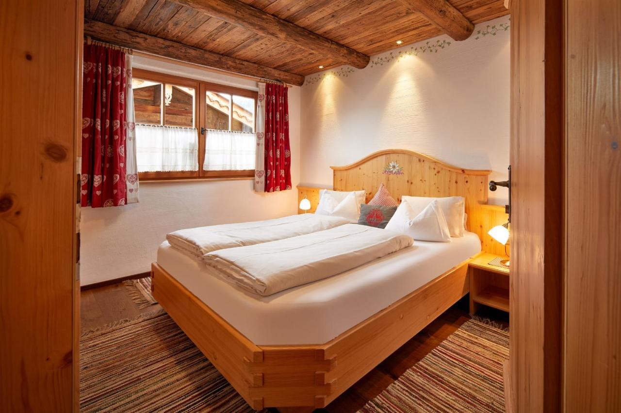 Almdorf Flachau - Luxus Huettenurlaub Exterior photo